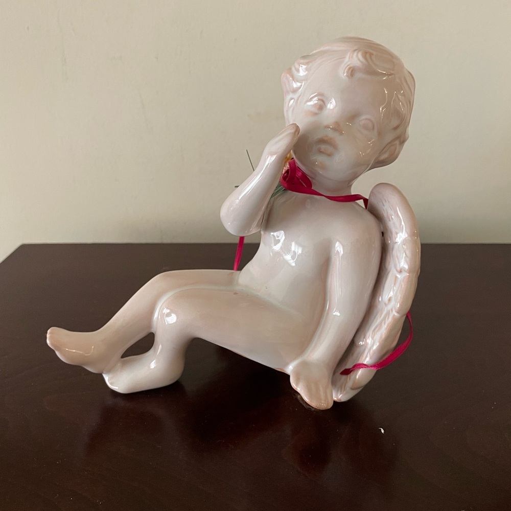 Angel shelf sitter in a soft pink glaze figurine is approximately 8” see photos - Picture 9 of 9